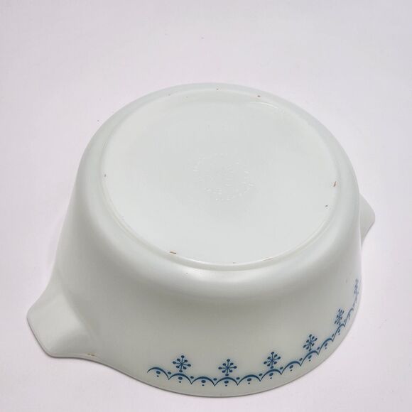 Pyrex Vintage Snowflake Garland 1 1/2 Quart White Mixing Serving Bowl 474-B - Picture 5 of 7